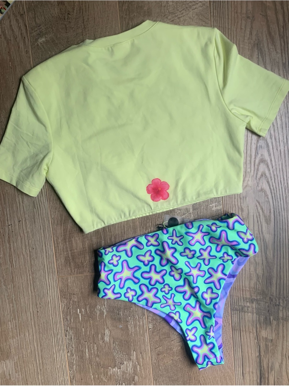 moana bikini Yellow Floral Crop Rash Guard & Teal Starfish Bottoms NWT - S - Picture 5 of 6
